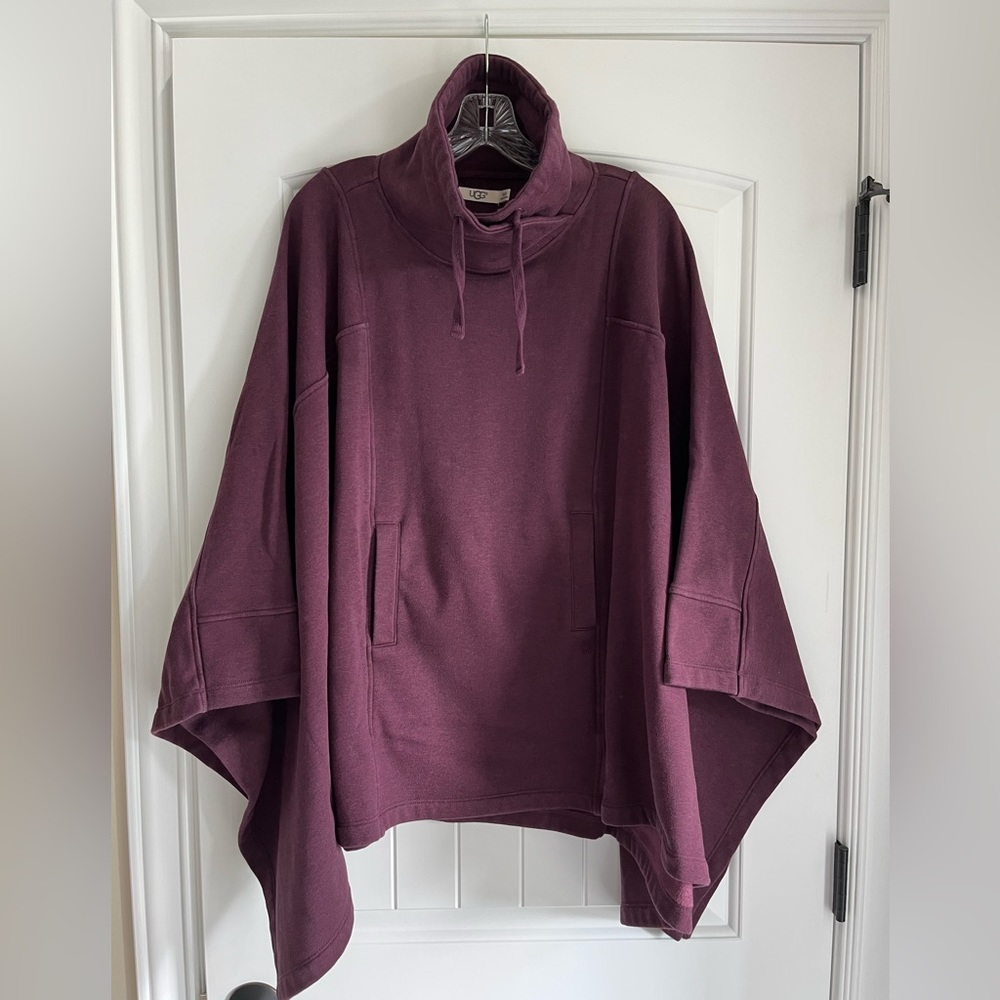 Ugg Poncho Sweatshirt w/armholes